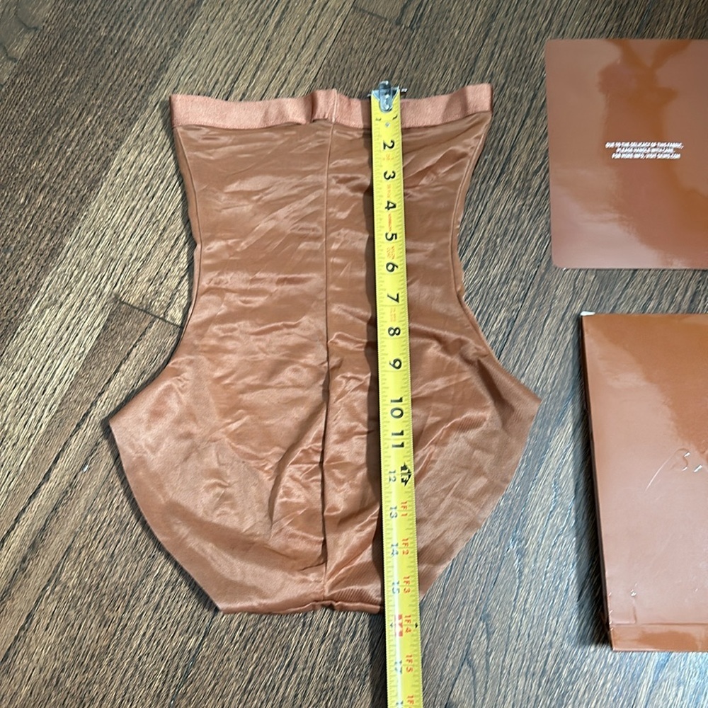 NIB SKIMS Bronze Shine Shapewear High Waist Brief Bottoms Only XS - Picture 7 of 14
